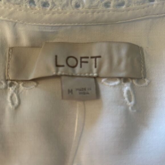 New! LOFT Eyelet Lace Ruffle Scalloped Top in White Size Medium NWT - Picture 9 of 12